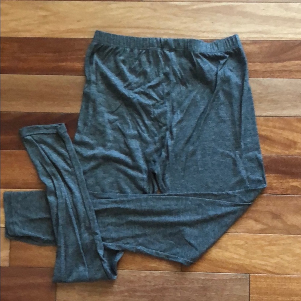 Gray leggings